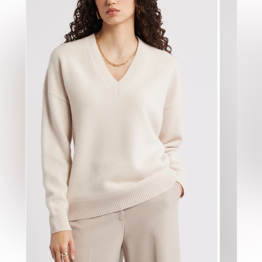 nwt nordstrom v-neck wool and cashmere sweater